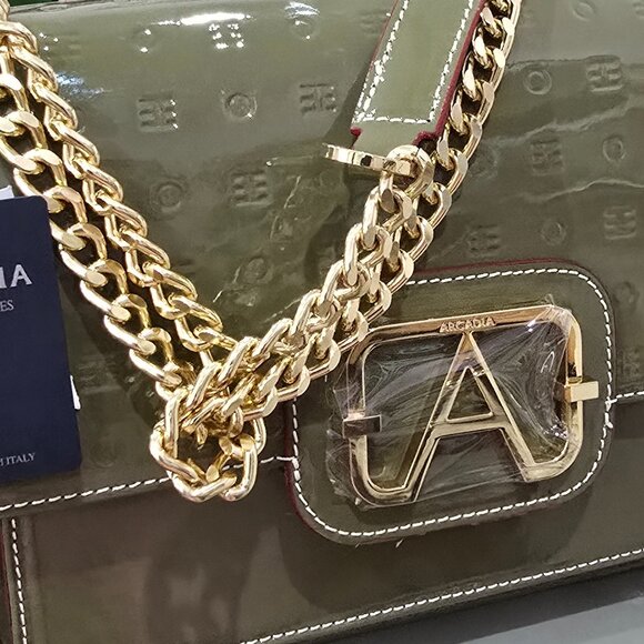 NWT ✅ Arcadia GIANNA Patent Leather Flap Front Pocket Bag ✨NWT, COA - Picture 6 of 17